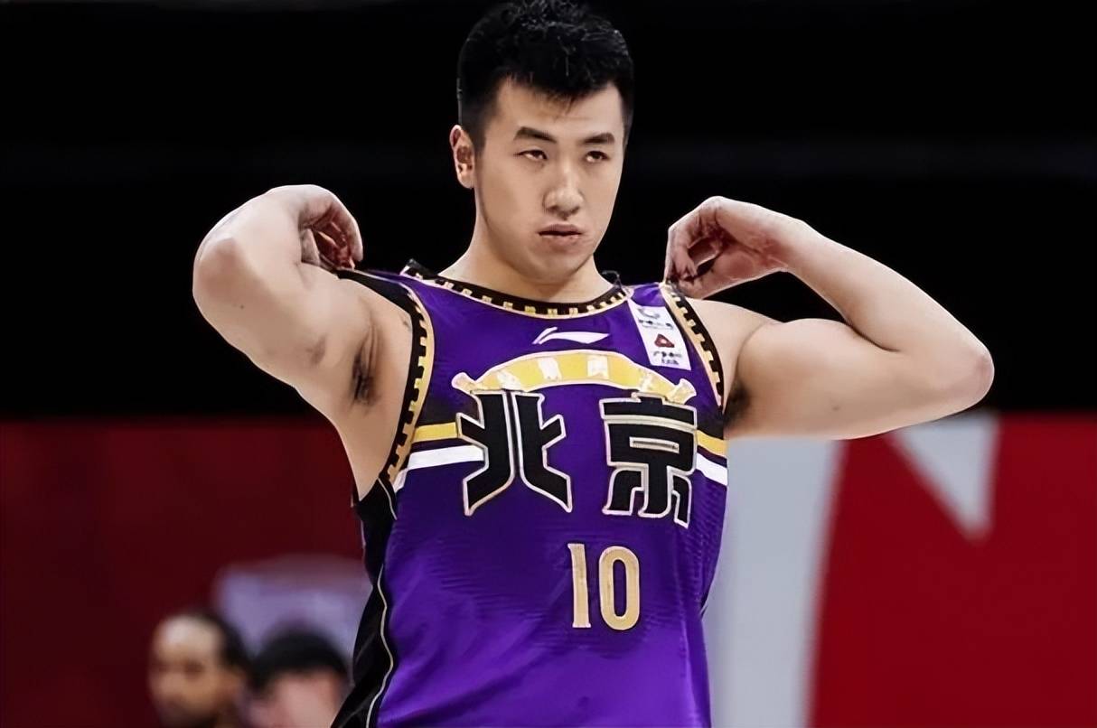 Rookie在老鹰比赛中出色防守，出色防守引发热议！的简单介绍